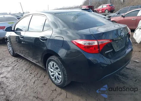 2017 Toyota Corolla Le z USA, uszkodzony, nr VIN 5YFBURHE5HP687740